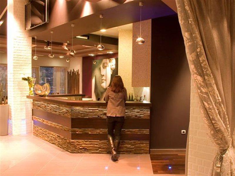 Hotel Diadem Omis Exterior photo