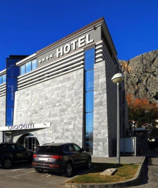 Hotel Diadem Omis Exterior photo