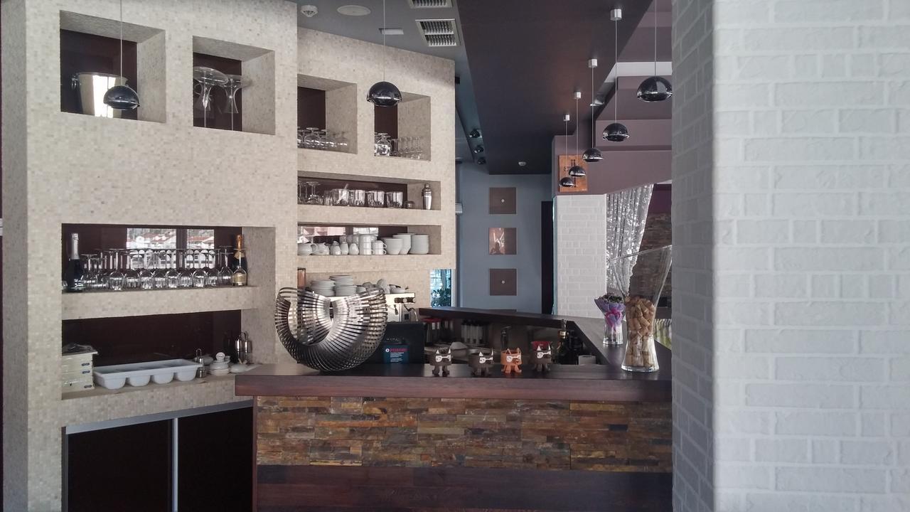 Hotel Diadem Omis Exterior photo